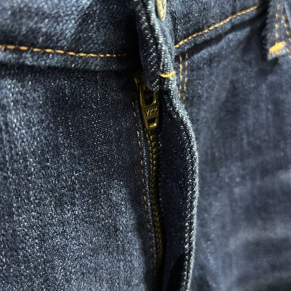 Levi Strauss Signature Mid rise,straight leg, blue jeans,5 pocket, Belt loop - Picture 4 of 9